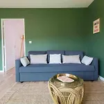 Appartement L'Oasis Urbain, Location T4 cosy, 6/8 pers, gare SNCF à 2 pas, + parking privé