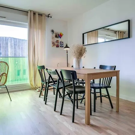 Apartmán L'Oasis Urbain, Proche Gare, Parking Prive, 6-8 Px